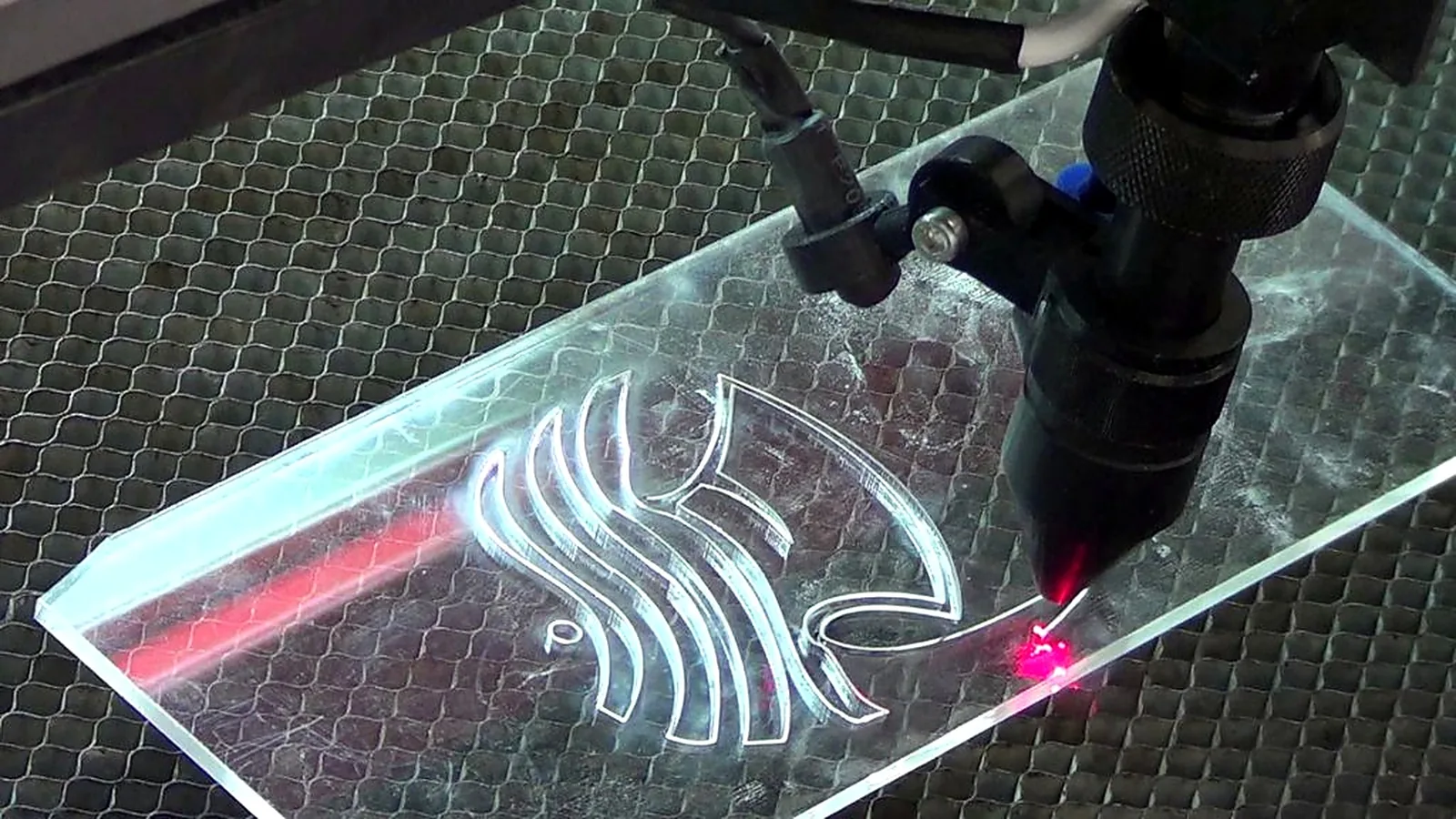 Laser cutting in Riyadh